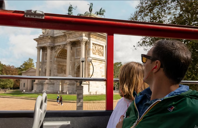 Milan hop-on hop-off bus tour: 24, 48, 72-hour tickets - Image 3